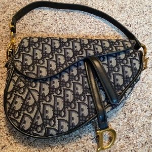 C D blue saddle shoulder bag